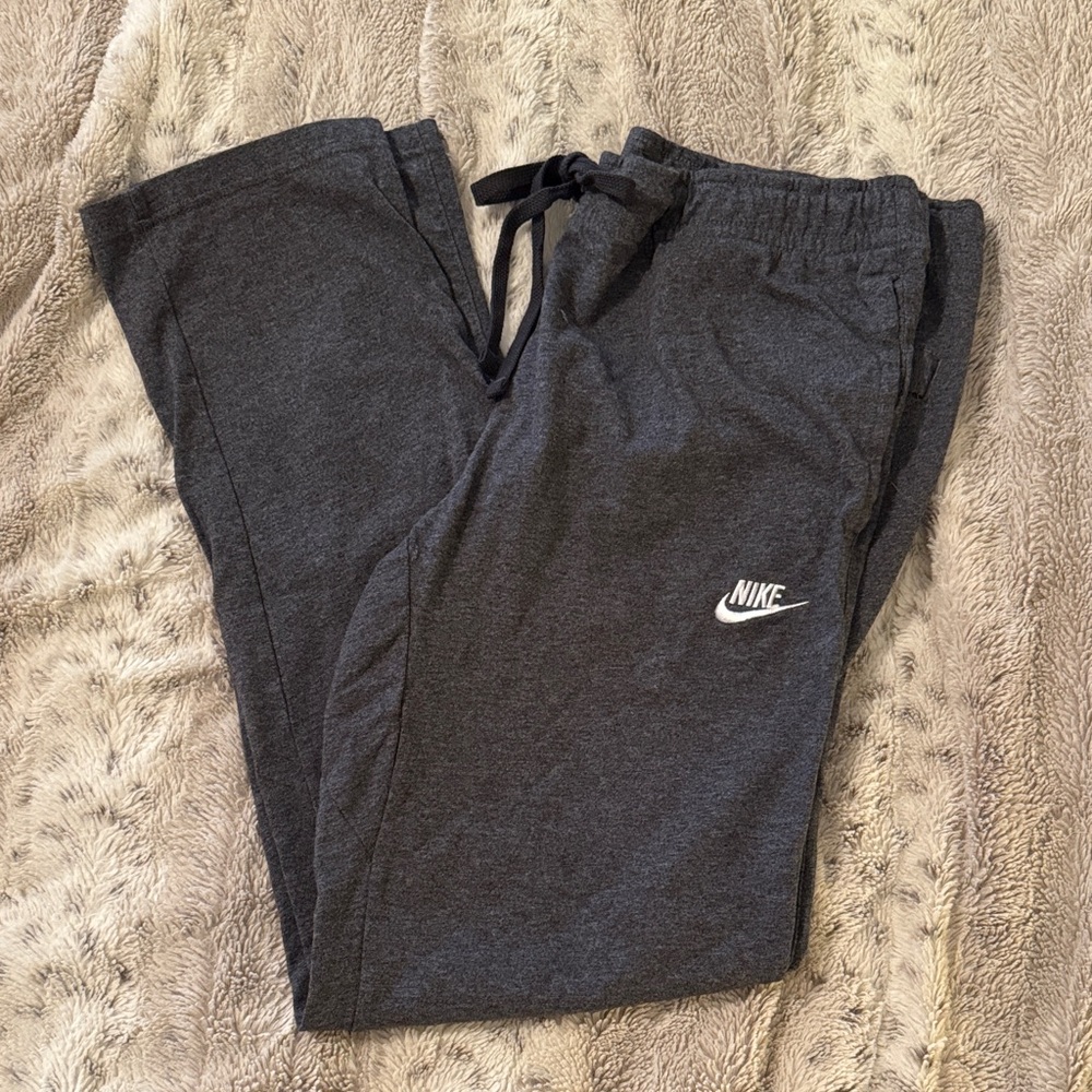 Nike men’s pants